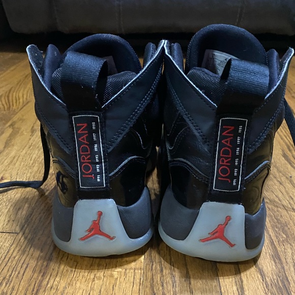 Air Jordan Jumpman Two Trey Sneakers - Picture 4 of 16